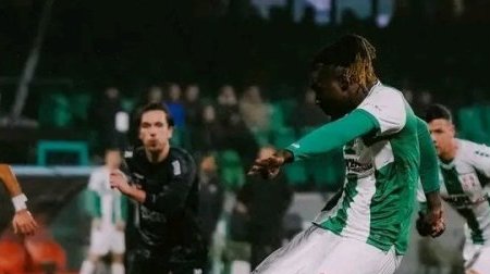 Pays-Bas&nbsp;: Yannis M’Bemba débloque son compteur et participe au festival de Dordrecht
