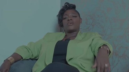 Tina dévoile «&nbsp;Silencieuse&nbsp;», un avant-goût de son nouvel EP