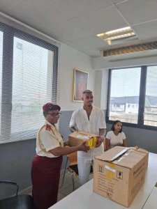 Mario Lémina égaye le séjour des enfants hospitalisés au CHU de Libreville
