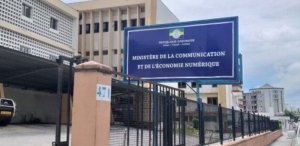 Presse libre au Gabon mais communicateurs en captivité sociale et psychologique&nbsp;!