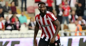 Turquie&nbsp;: premiers pas réussis pour Aaron Appindangoyé sous les couleurs de Sivasspor
