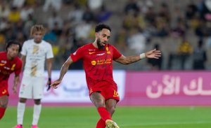 Pierre-Emerick Aubameyang brille en Saudi Pro League et guide Al-Qadsiah vers le podium