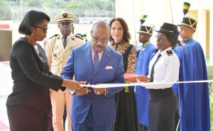 Ali Bongo inaugure le centre d’accueil Gabon Egalité à Libreville