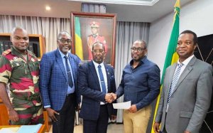 Panthères du Gabon&nbsp;: la signature de Mouyouma sans la Fegafoot, un cadeau empoisonné&nbsp;?