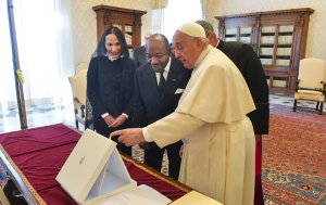 Ali Bongo s’entretient avec Sa Sainteté le Pape François