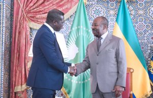 Ali Bongo reçoit en audience le ministre des Affaires étrangères de Sierra Leone