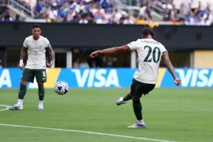 Mondial des clubs 2025&nbsp;: Chelsea maîtrise Fluminense et décroche la première place en finale