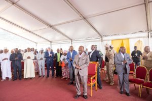 Ali Bongo boucle sa tournée républicaine là où il l’avait commencée il y a 16 mois, dans l’Ogooué-Ivindo
