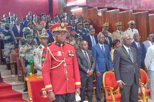Brice Clotaire Oligui Nguema à l’installation du premier président de la Cour des comptes
