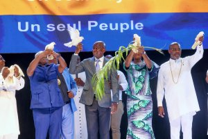 Oligui Nguema participe à une journée de prière œcuménique au Palais des Sports