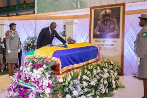 Hommage national à feu le général d’armée Idriss Firmin Ngari