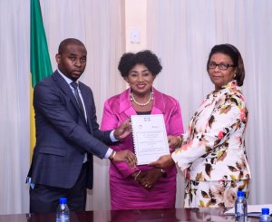 Signature d’une convention de cogestion entre l’OPN et les CHU de Libreville